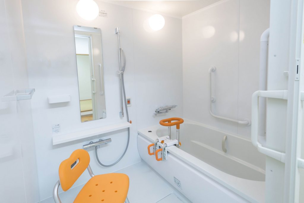 Bild eines barrierefreien Badezimmers