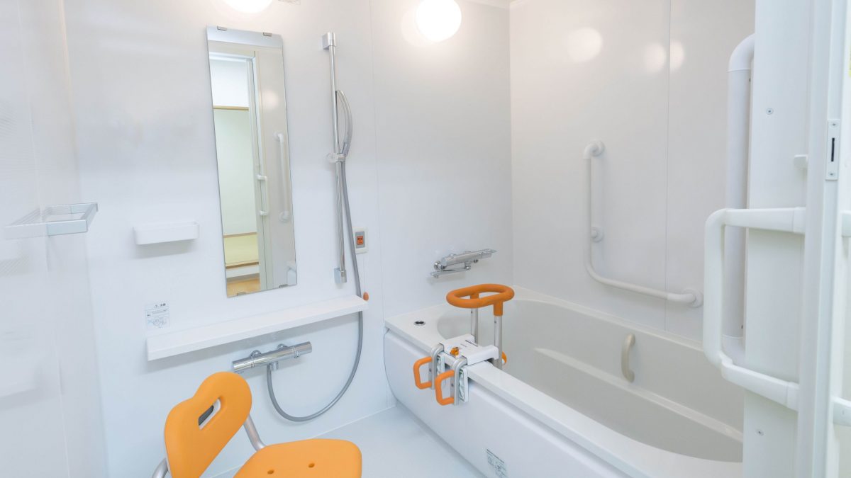 Bild eines barrierefreien Badezimmers